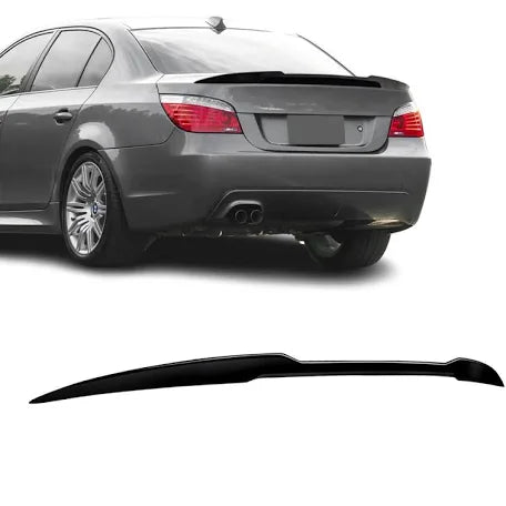 BMW E60 M4 Look kiiltävän musta takaspoileri