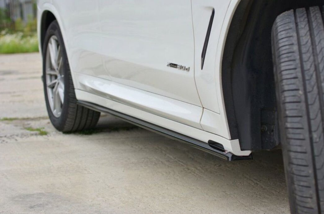 BMW X3 G01 17-21 kiiltävän mustat M-Sport helmojen helmalistat Maxton Design