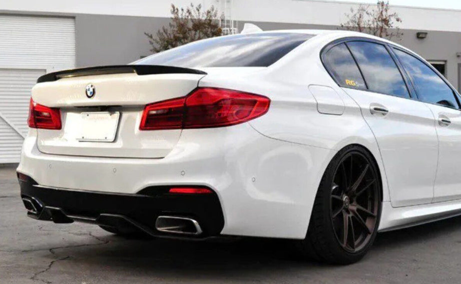 G30 ///M-Performance hiilikuitu look takalippa