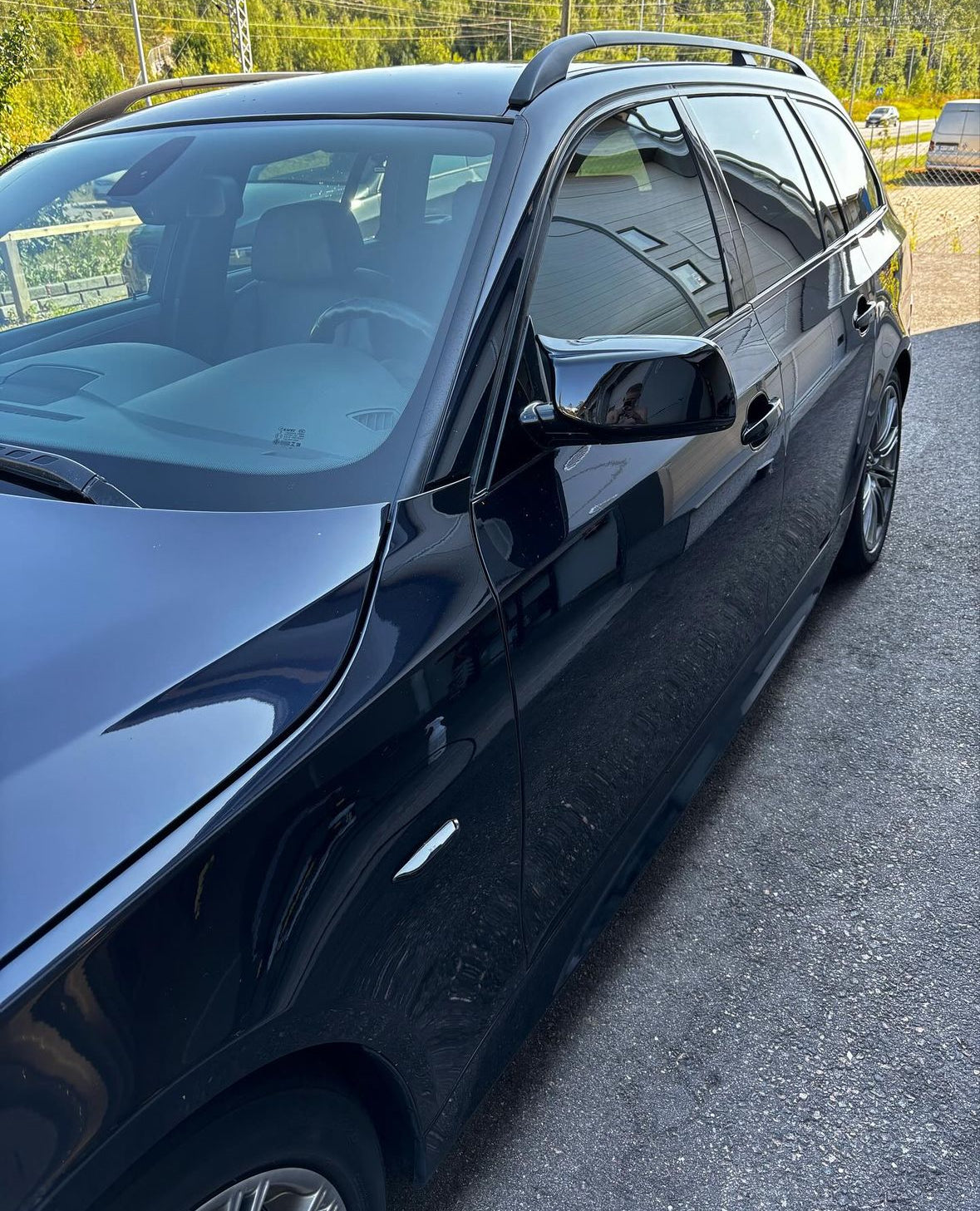 BMW E60 & E61 M-look kiiltävän mustat peilinkuoret