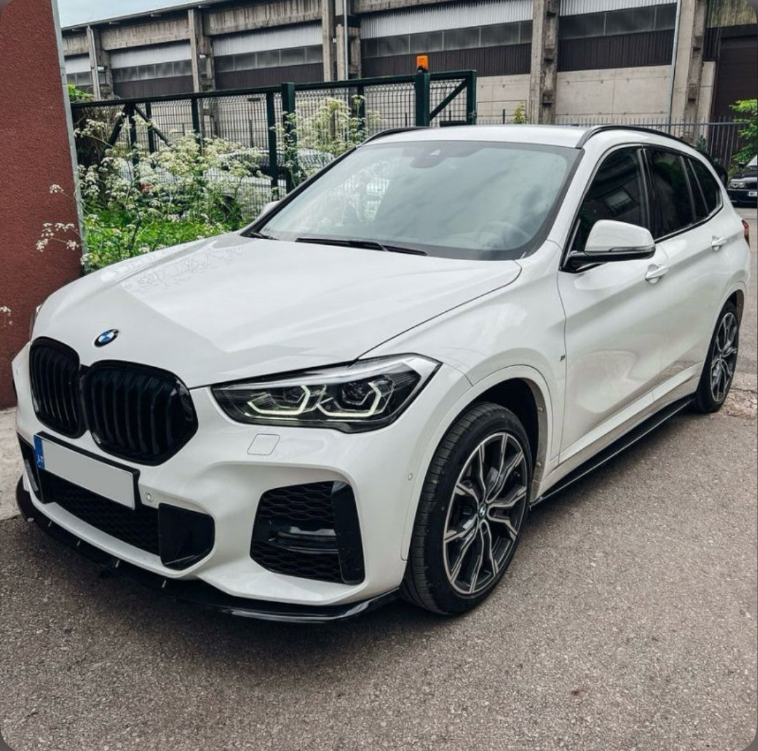 BMW X1 F48 Lci M-look kiiltävän mustat munuaiset