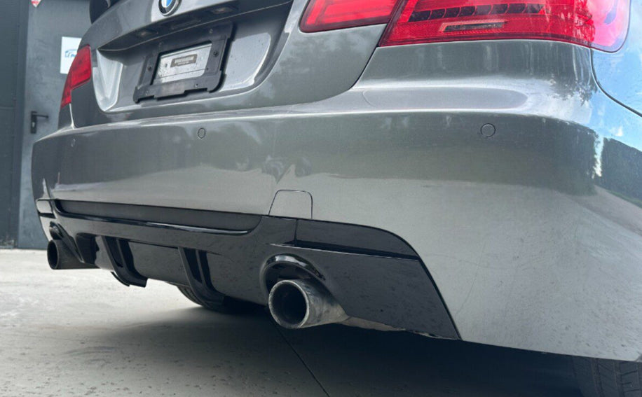 E92, E93 ///M-performance kiiltävän musta takadiffuusori