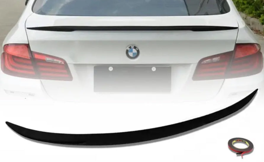 F10 ///M-performance kiiltävän musta takalippa
