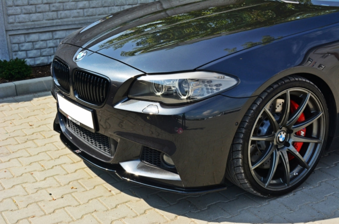 BMW F10 F11 M-Sport etupuskurin kiiltävän musta etulippa / splitteri V2 Maxton Design