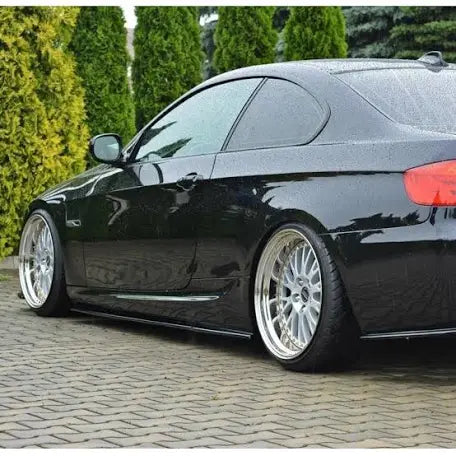 E92, E93 ///M-performance kiiltävän mustat helmalipat
