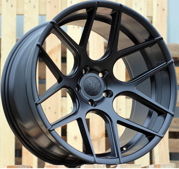 BMW Haxer Replica 5x120  18"x (Useita vaihtoehtoja) KR72.6  Kantavuus 690kg