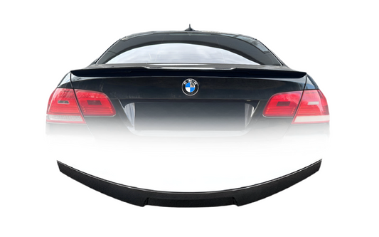 BMW E92 M4 look kiiltävän musta takaspoileri