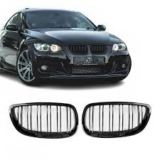 BMW E92 E93, M-Look kiiltävän mustat munuaiset
