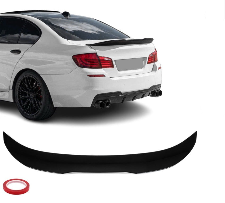 BMW F10, PSM takaspoileri kiiltävän musta