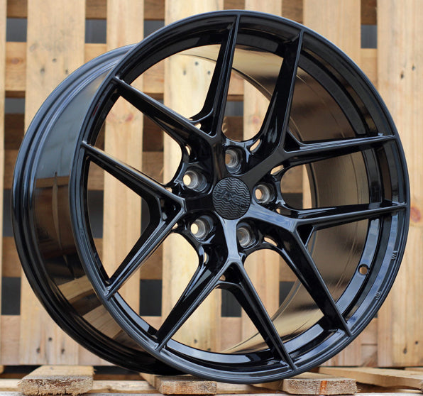 BMW Haxer Replica 5x120  18"x8 5 Vaihtoehtoa  KR72.6  Kantavuus 690kg