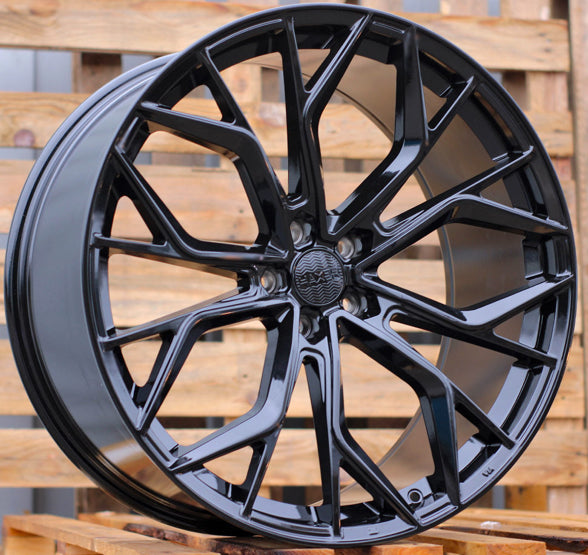 BMW Haxer Replica 5x120  18"x8 5 Vaihtoehtoa  KR72.6  Kantavuus 690kg