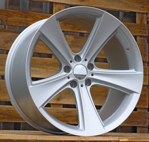 BMW Alpina Replica 5x120 18"x8.5",9.5"  KR74.1  ET20,14 Kantavuus 785kg