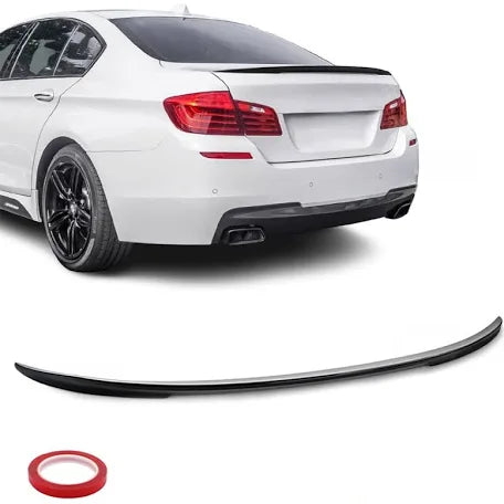 BMW F10, M-Performance Look takaspoileri kiiltävän mustana