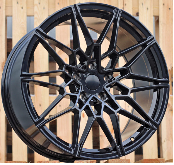 BMW Style Replica 5x120 18"x8,9" (Useita vaihtoehtoja)  KR72.6 Kantavuus 690kg
