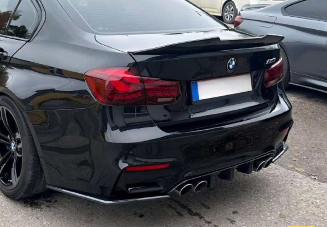 BMW M3 F80, M4 F82, F83 Kiiltävän musta takadiffuusori setti