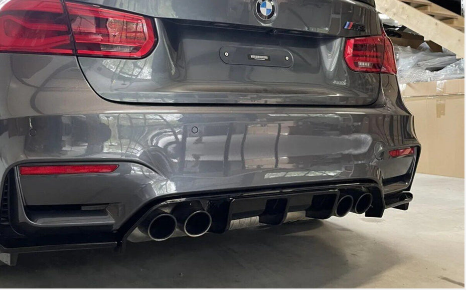 BMW M3 F80, M4 F82, F83 Kiiltävän musta takadiffuusori setti