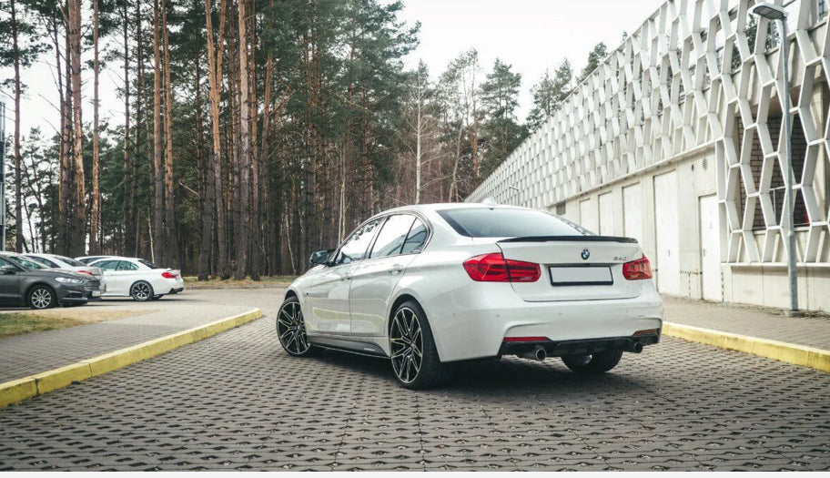 F30, F31 ///M-performance kiiltävän musta takadiffuusori