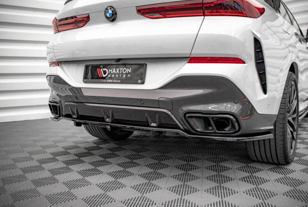 BMW X6 G06 19- kiiltävän musta M-Sport takapuskurin diffusori Maxton Design