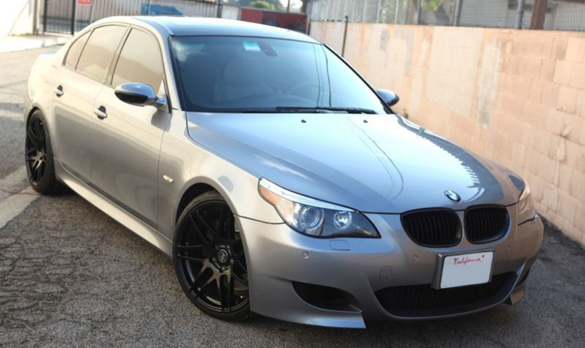 BMW E60 E61 5-sarja M-sport / M5 look helmalevikkeet